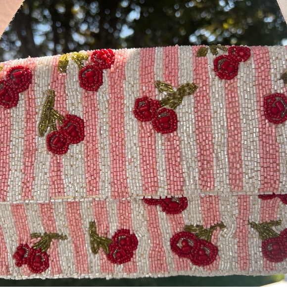 NWT Viral Cherry Beaded Purse Bag - Picture 2 of 11